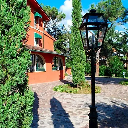 Hotel La Rocchetta 3*