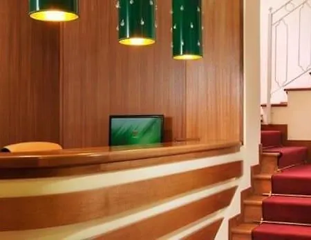 Hotel La Rocchetta 3*