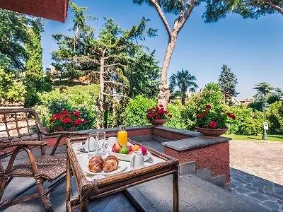 La Rocchetta 3* Roma